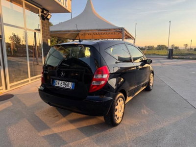 Mercedes-Benz Classe A 150 BlueEFFICIENCY Coupé Avantgarde (4)