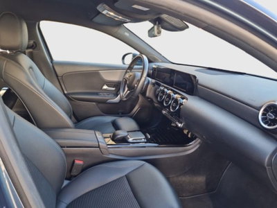 Mercedes-Benz Classe A 180 d Automatic Sport (14)