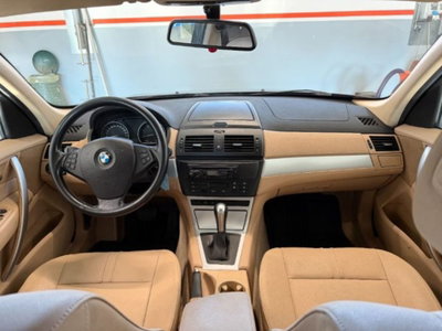 BMW X3 xDrive20d Futura (11)