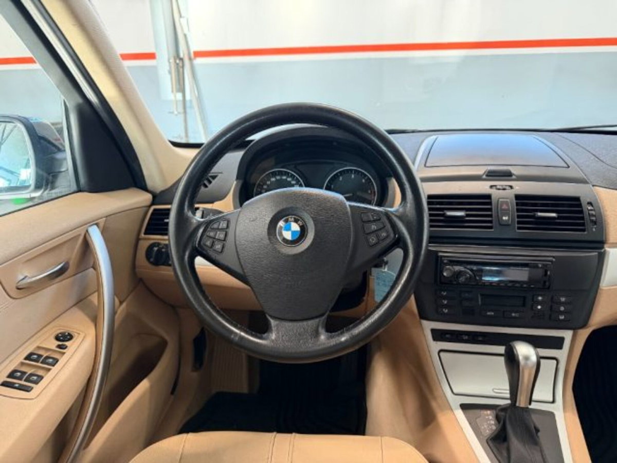 BMW X3 xDrive20d Futura (12)