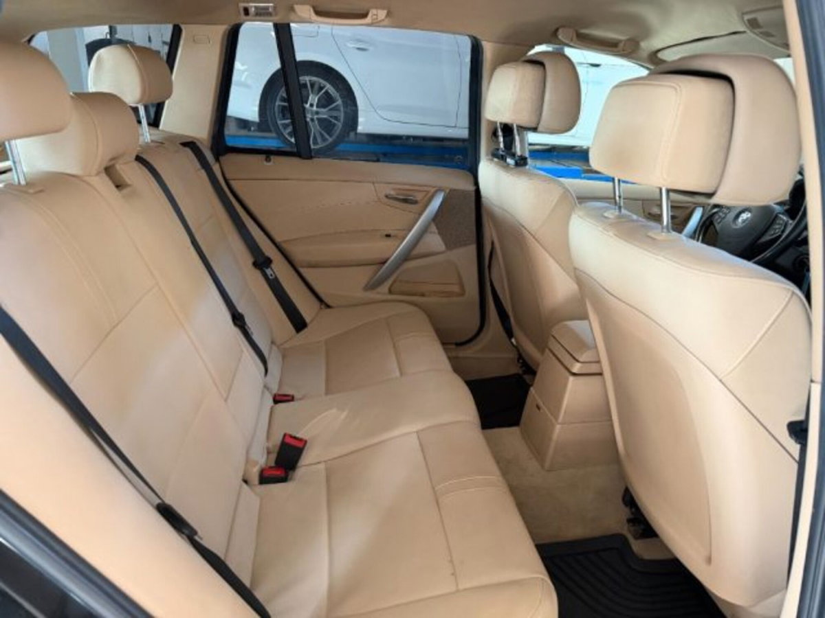 BMW X3 xDrive20d Futura (13)