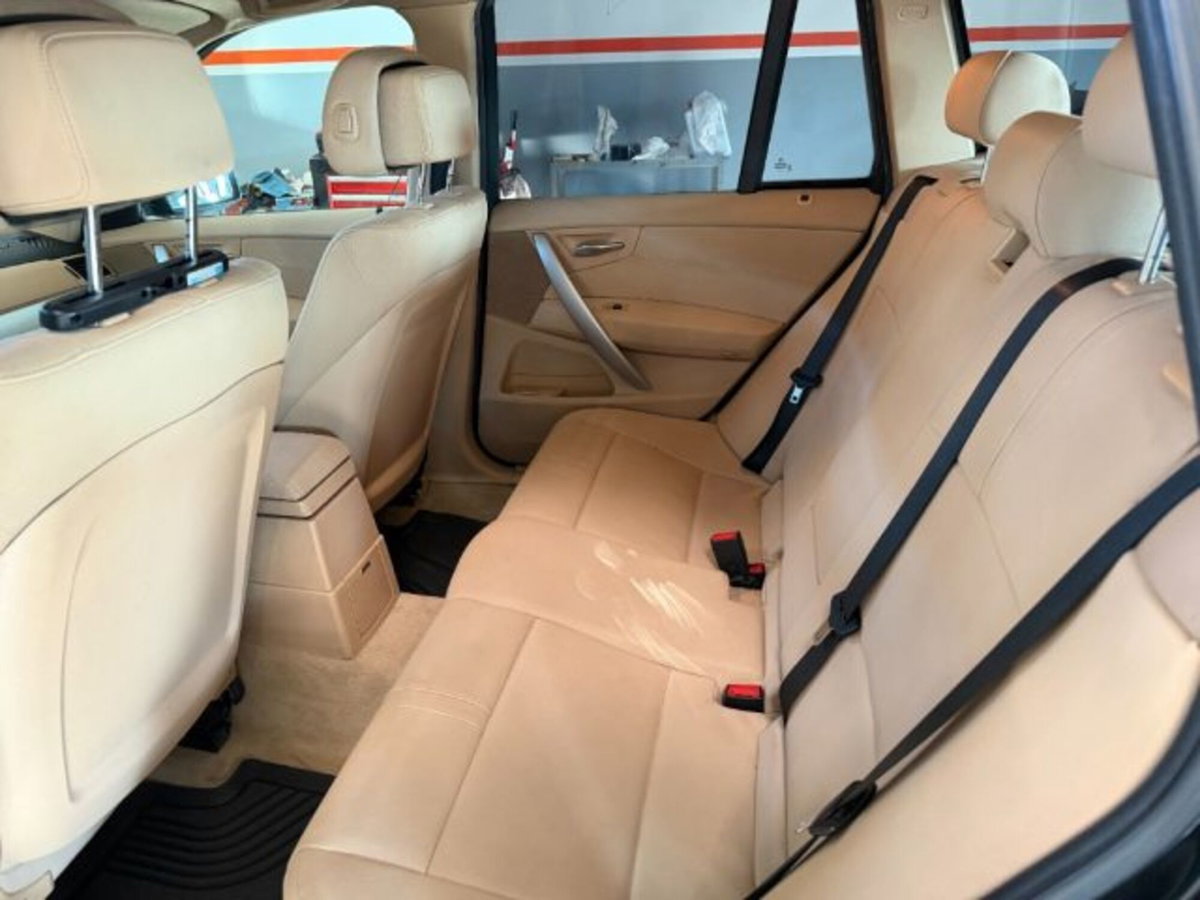 BMW X3 xDrive20d Futura (14)
