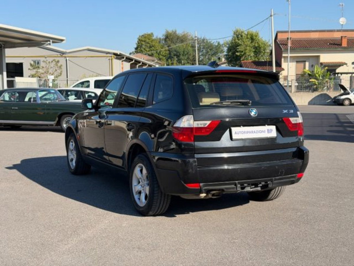 BMW X3 xDrive20d Futura (4)