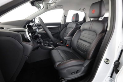Mg ZS ZS 1.5 Luxury (2)