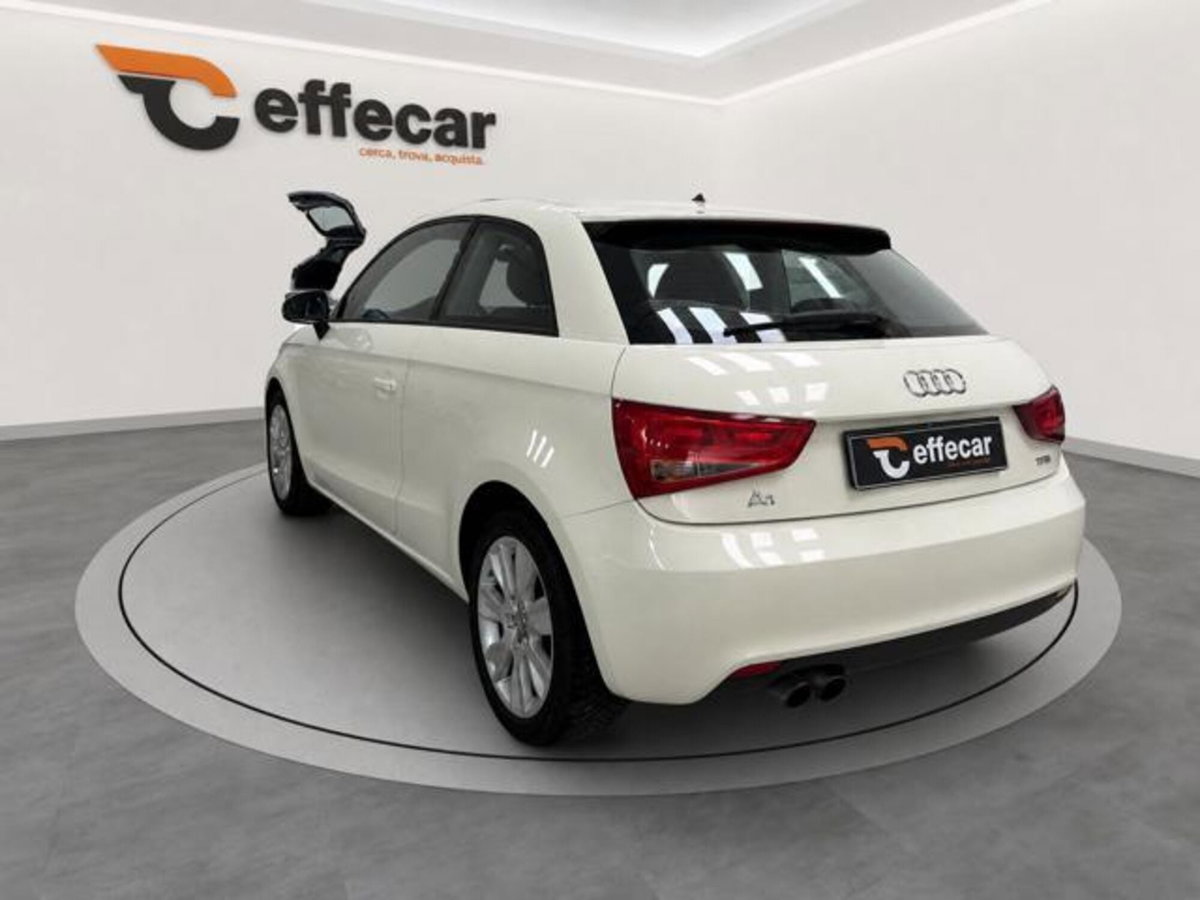 Audi A1 1.4 TFSI S tronic 119g Attraction (4)
