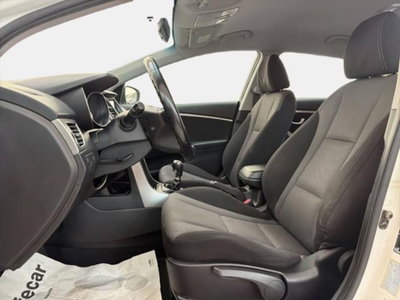 Hyundai i30 Station Wagon 1.6 CRDi Comfort (12)