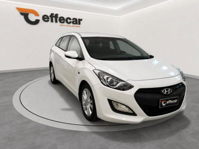 Hyundai i30 Station Wagon 1.6 CRDi Comfort (3)