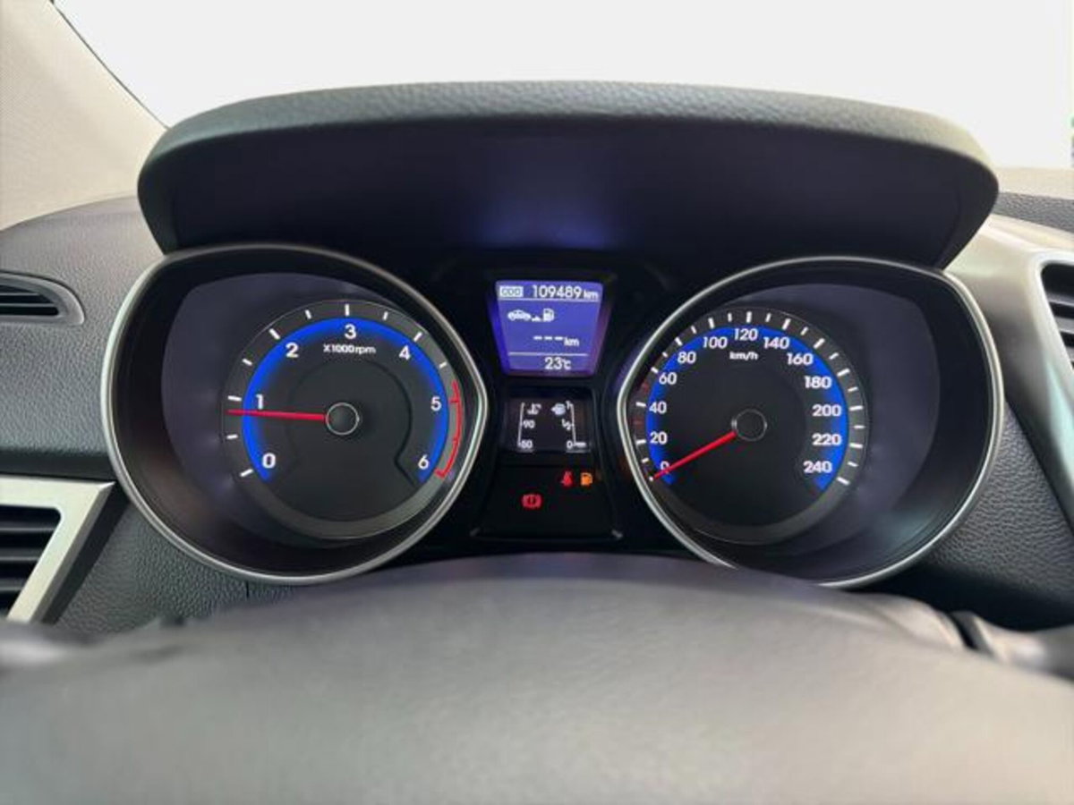 Hyundai i30 Station Wagon 1.6 CRDi Comfort (9)