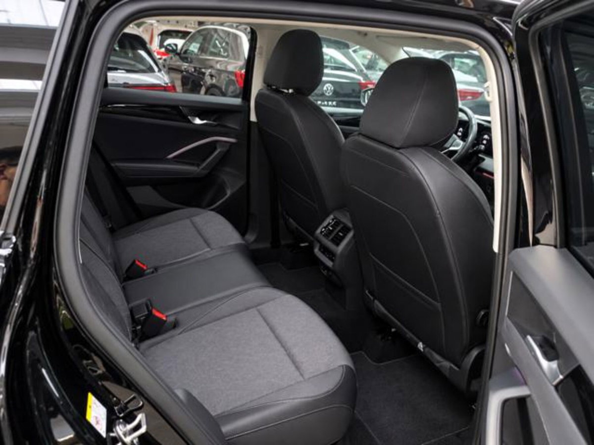Volkswagen Tiguan Allspace 2.0 tdi Life 150cv dsg (6)