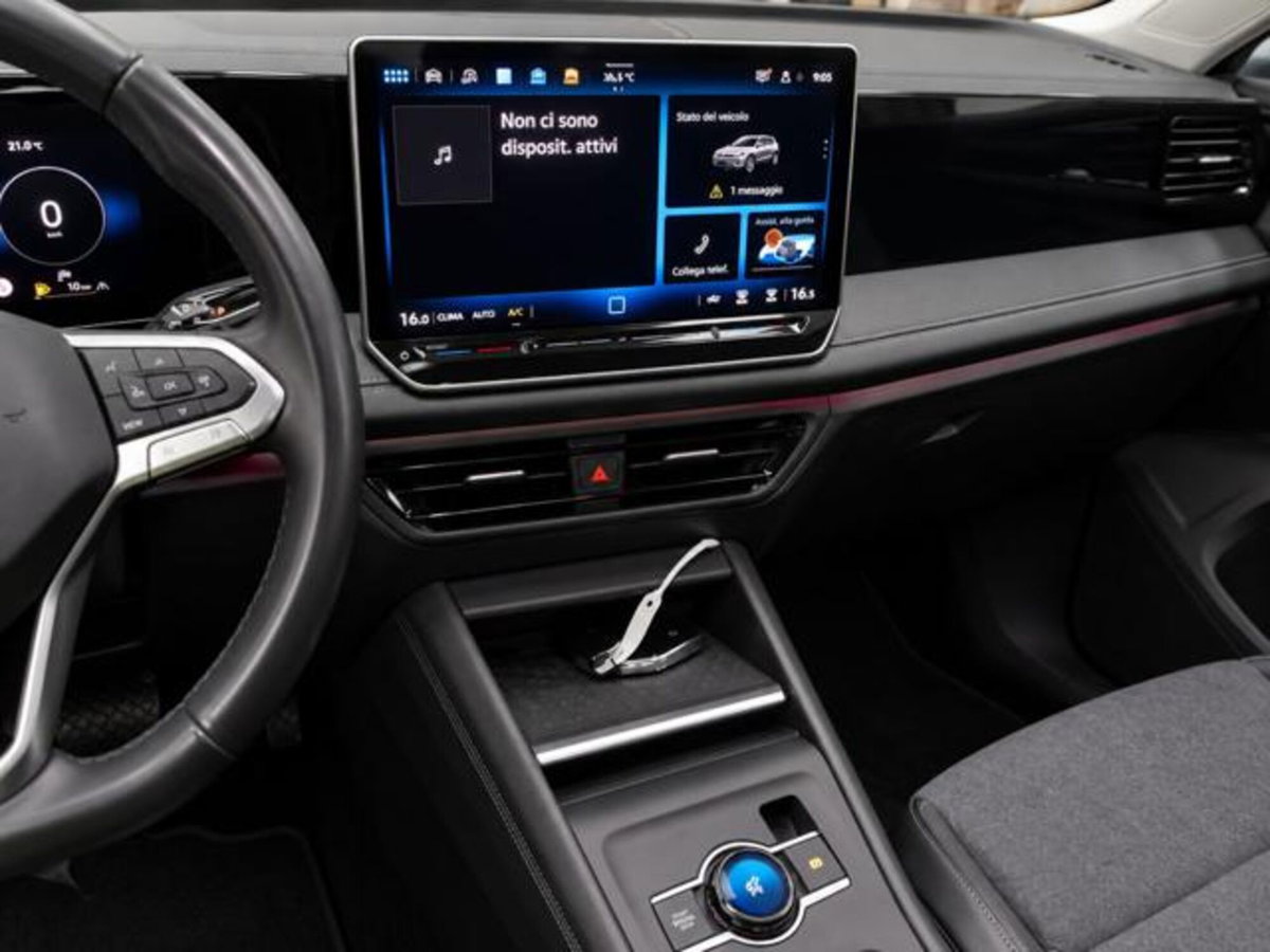 Volkswagen Tiguan Allspace 2.0 tdi Life 150cv dsg (8)