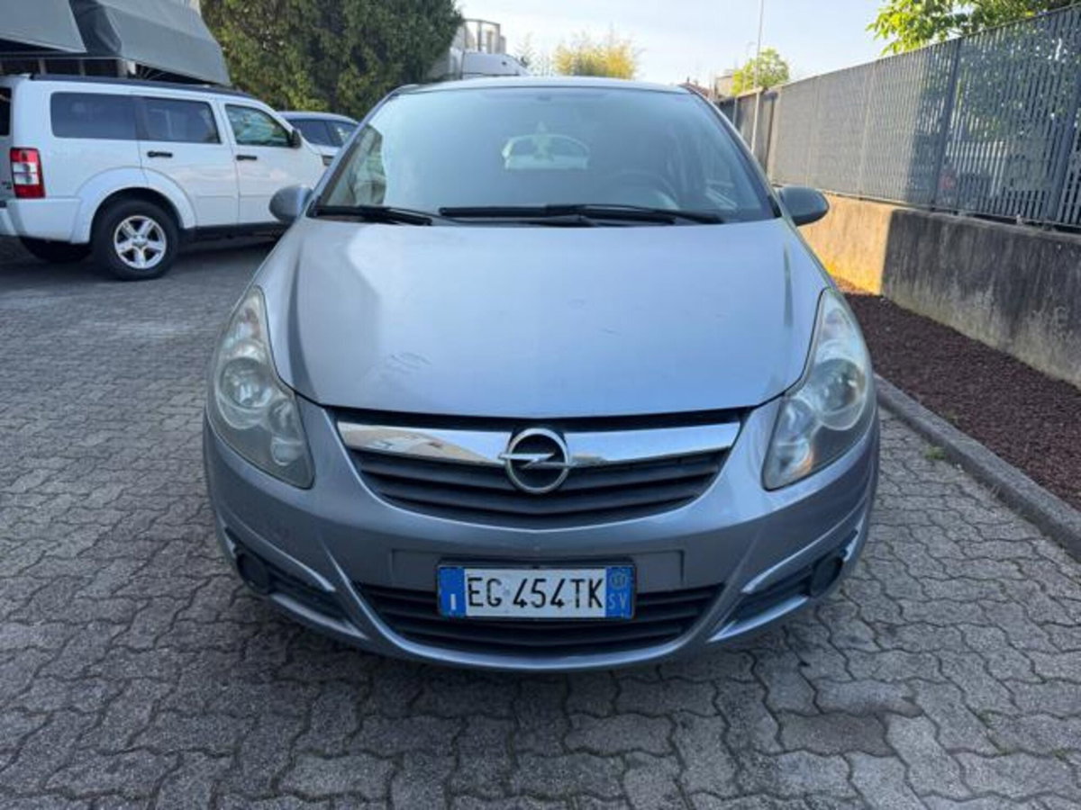 Opel Corsa 1.2 85CV 3 porte GPL-TECH Club (2)