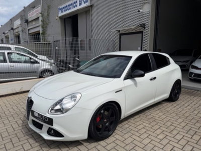 Alfa Romeo Giulietta 1.4 Turbo Distinctive 120cv (3)