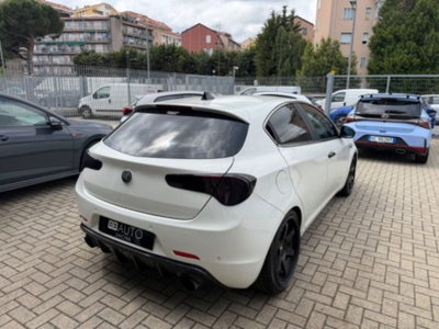 Alfa Romeo Giulietta 1.4 Turbo Distinctive 120cv (6)