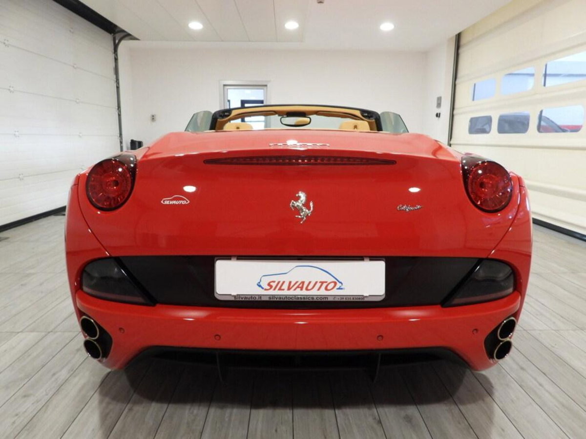 Ferrari California Spider California DCT (2)