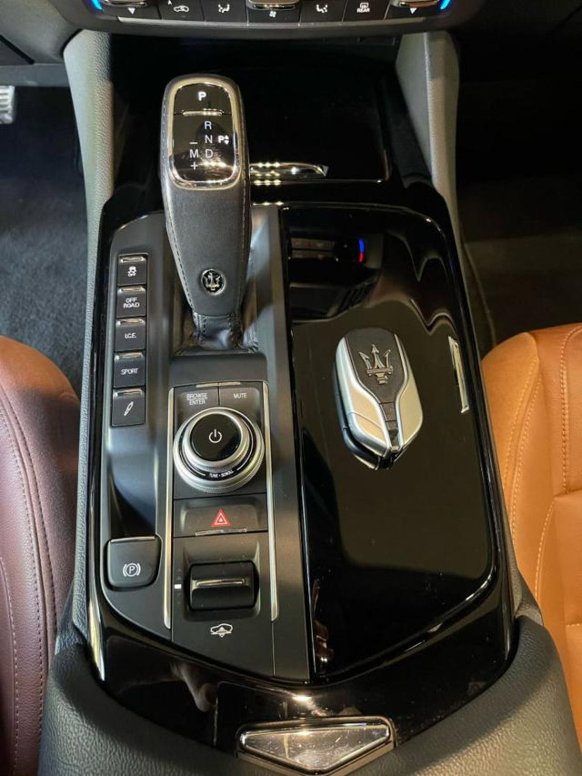 Maserati Levante Levante MHEV 330 CV AWD GT (9)
