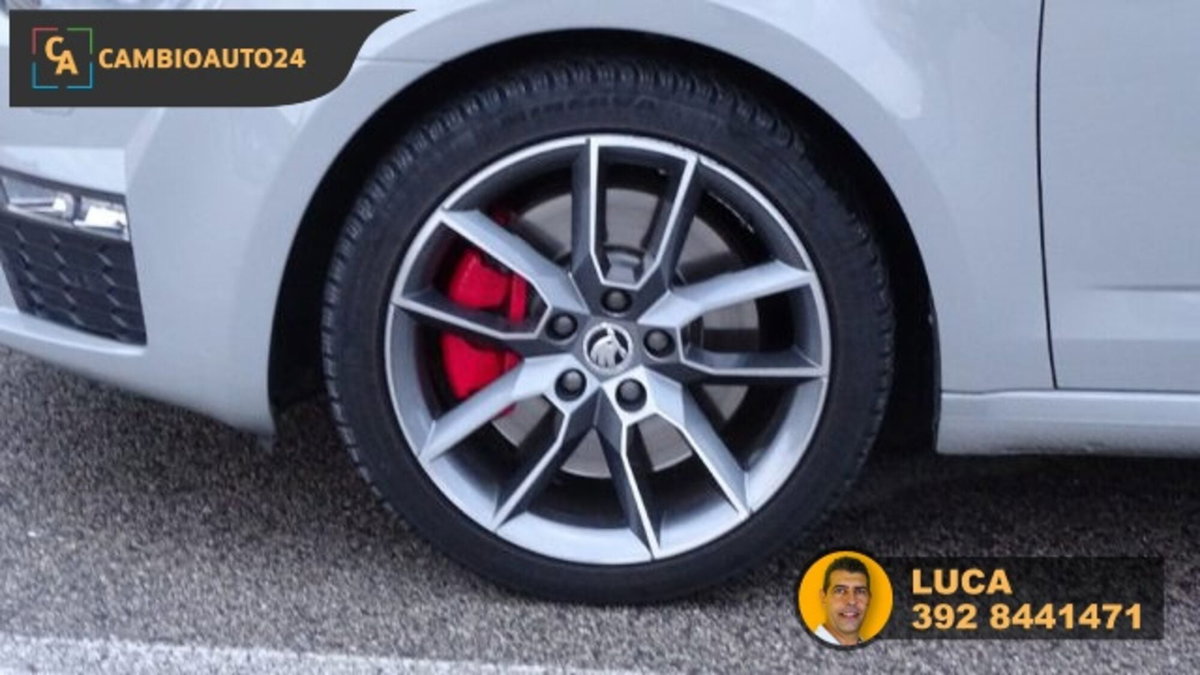 Skoda Octavia Station Wagon 2.0 TDI Wagon RS (20)