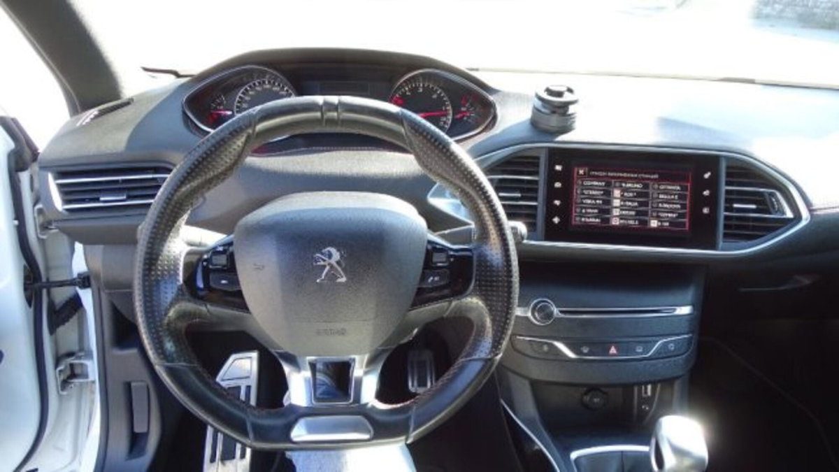 Peugeot 308 SW BlueHDi 120 S&S EAT6 GT Line (10)