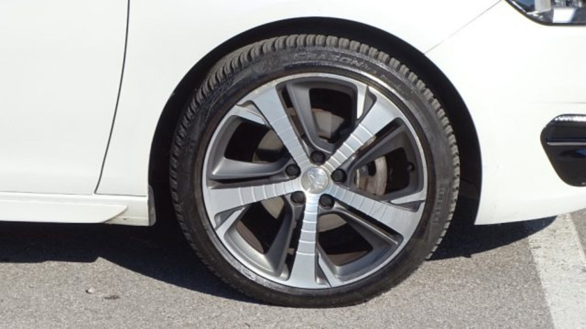 Peugeot 308 SW BlueHDi 120 S&S EAT6 GT Line (17)