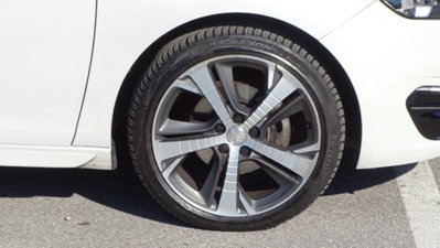 Peugeot 308 SW BlueHDi 120 S&S EAT6 GT Line (17)