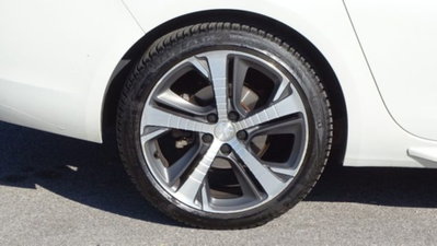 Peugeot 308 SW BlueHDi 120 S&S EAT6 GT Line (18)