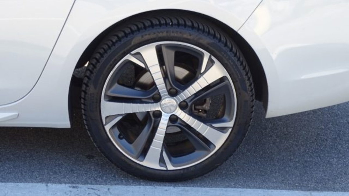 Peugeot 308 SW BlueHDi 120 S&S EAT6 GT Line (19)