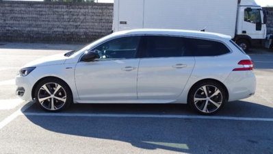Peugeot 308 SW BlueHDi 120 S&S EAT6 GT Line (4)