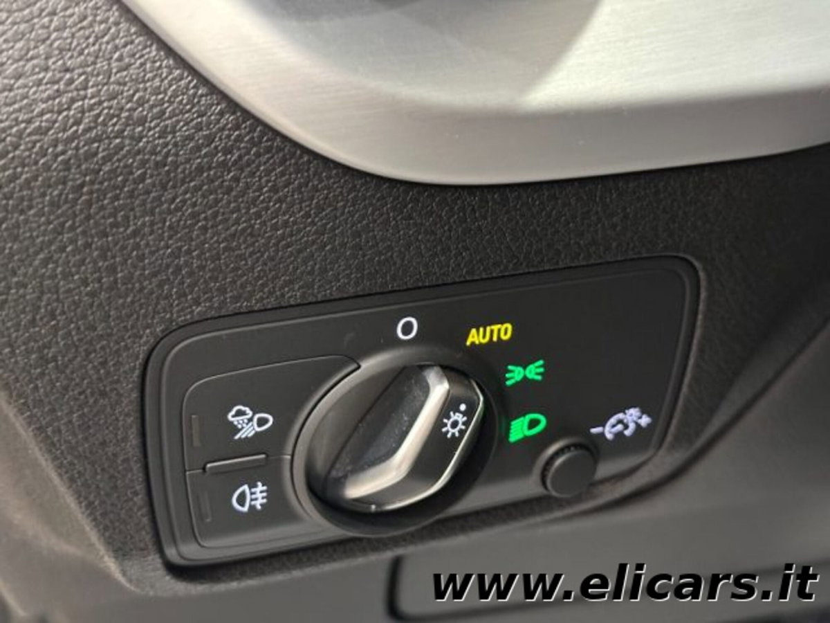 Audi Q2 Q2 35 TFSI S tronic S line Edition (14)