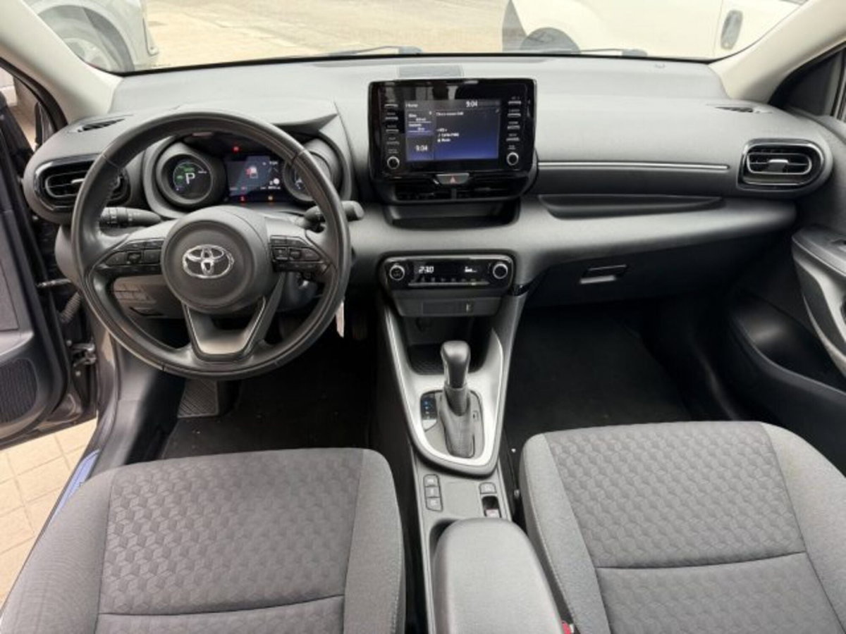 Toyota Yaris 1.5 Hybrid 5 porte Trend (11)