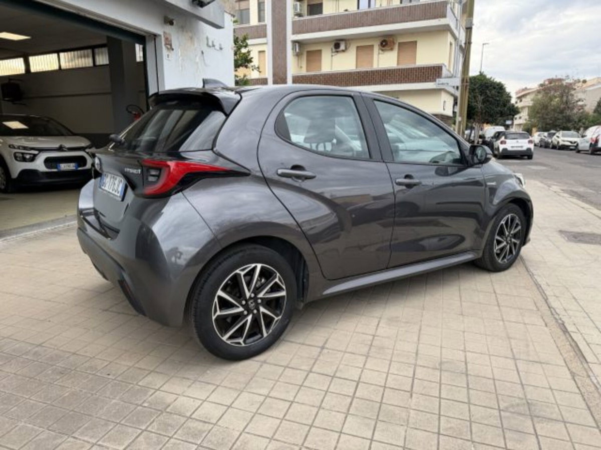 Toyota Yaris 1.5 Hybrid 5 porte Trend (6)