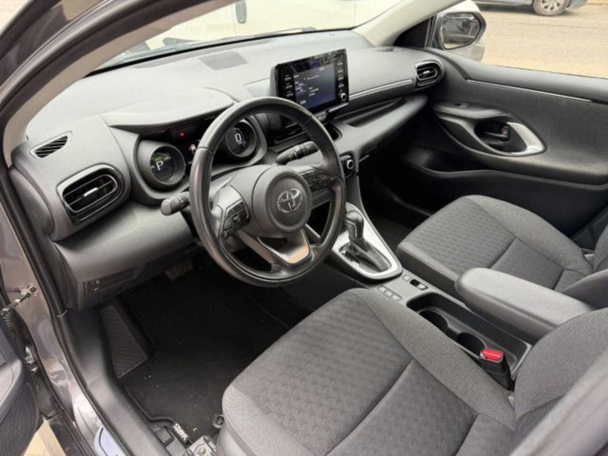 Toyota Yaris 1.5 Hybrid 5 porte Trend (7)