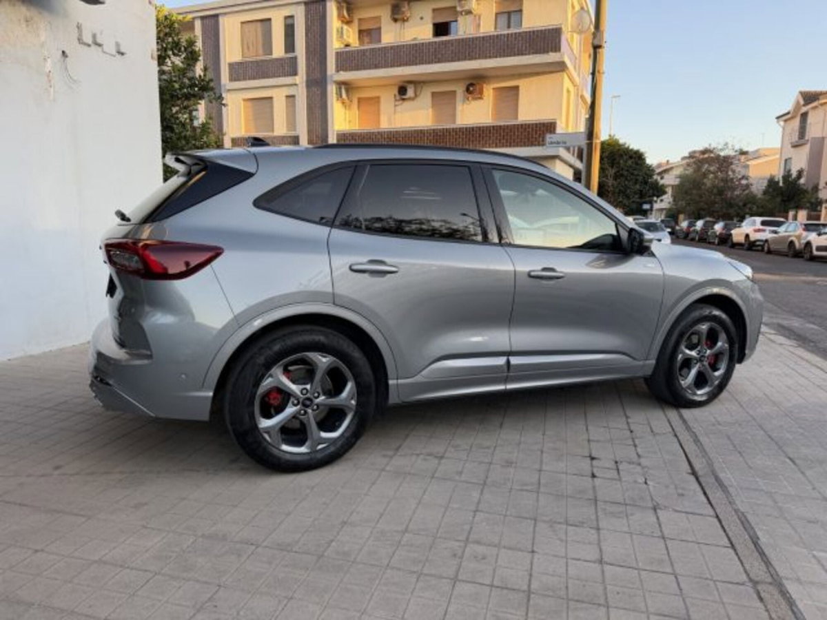 Ford Kuga 2.5 Plug In Hybrid 225 CV CVT 2WD ST-Line (6)