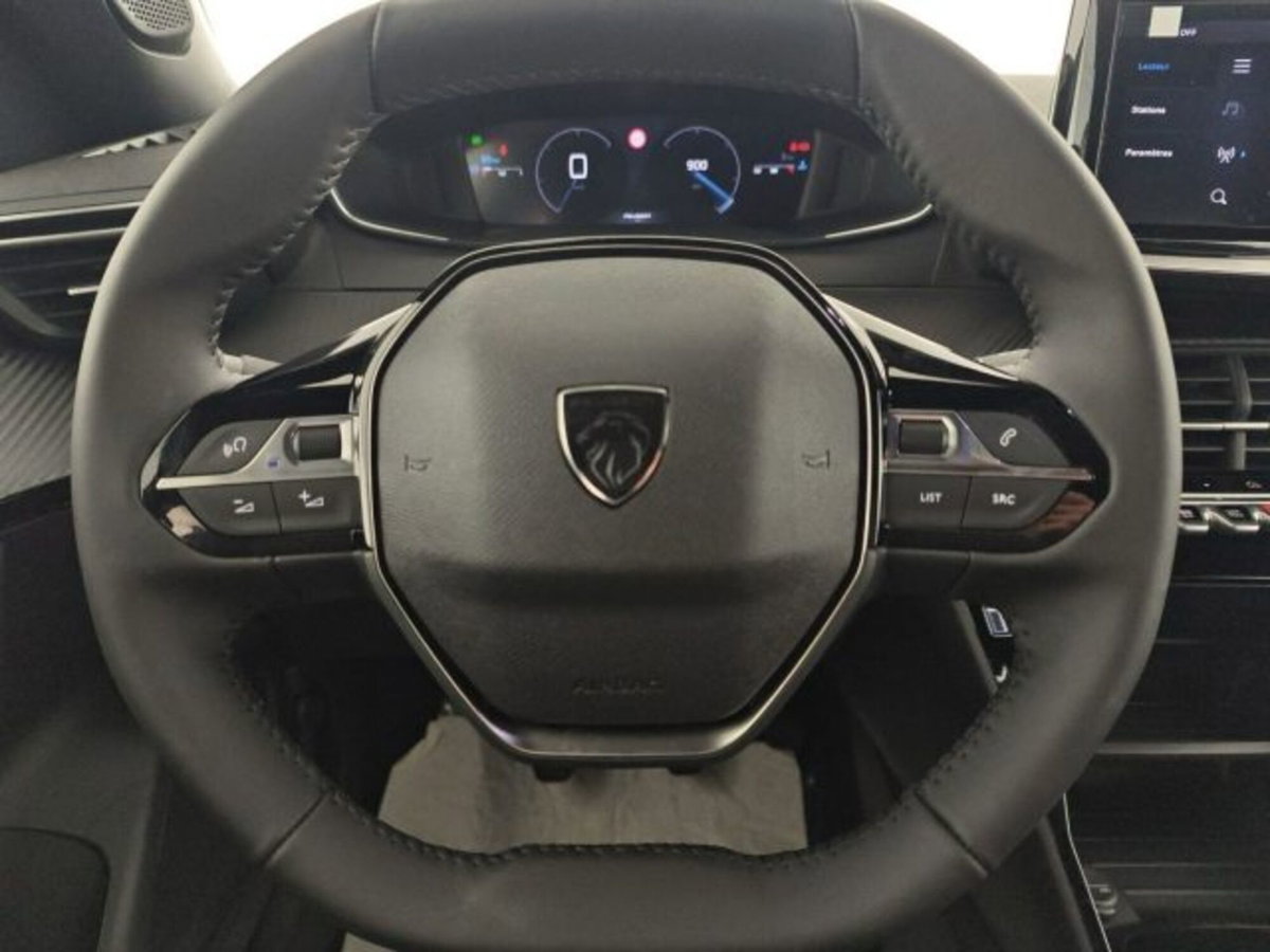 Peugeot 2008 1.2 turbo Allure 100cv (5)
