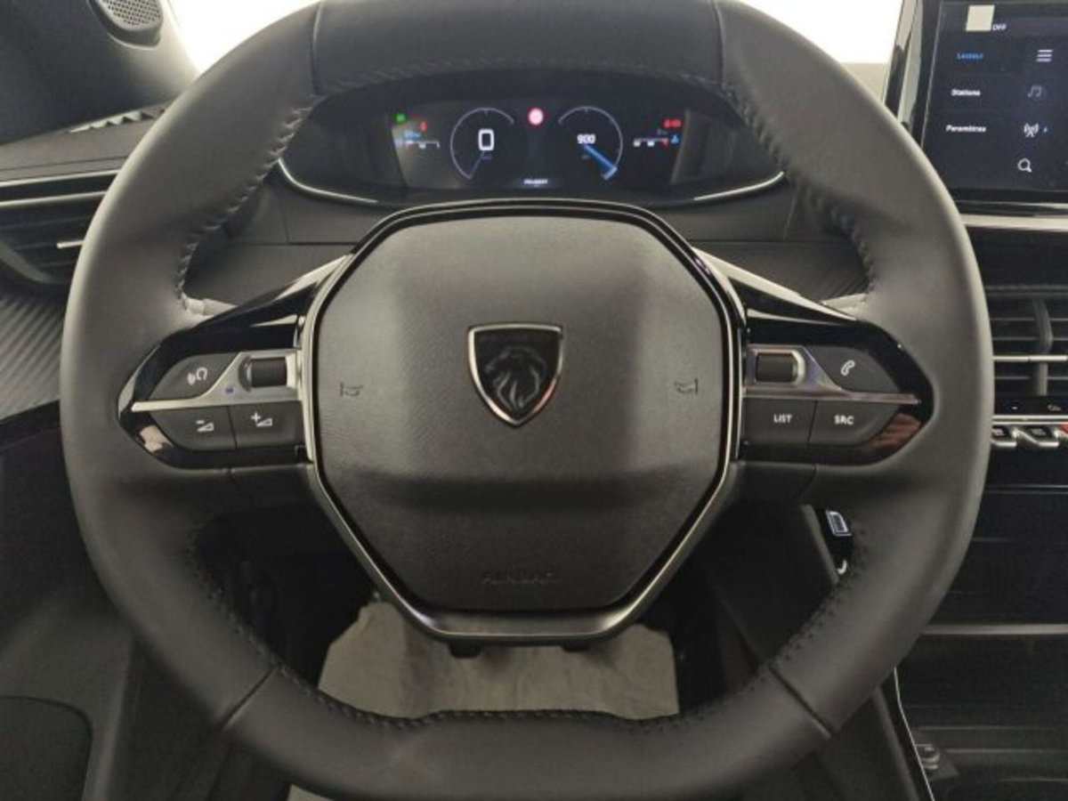 Peugeot 2008 1.2 turbo Allure 100cv (5)