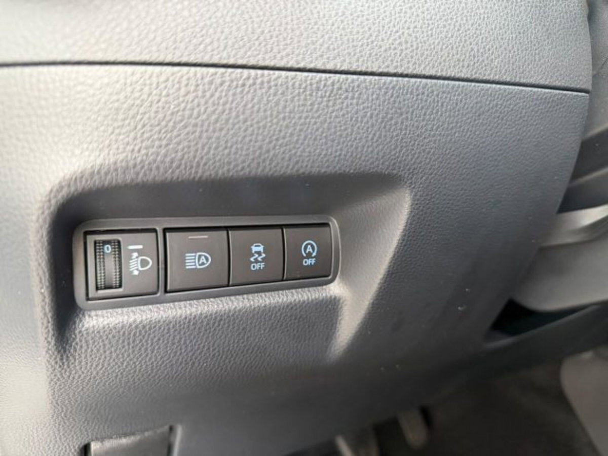 Toyota Aygo X 1.0 Active 72cv (16)