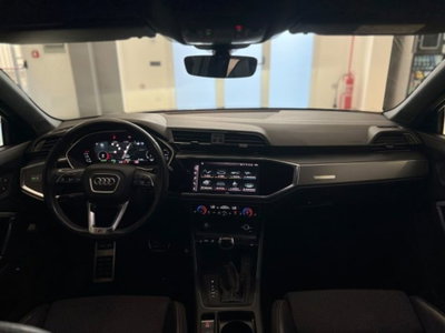 Audi Q3 Sportback 35 TDI quattro S tronic S line edition (16)