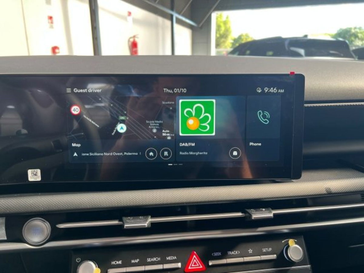 Hyundai Tucson 1.6 hev Xtech 2wd auto (18)