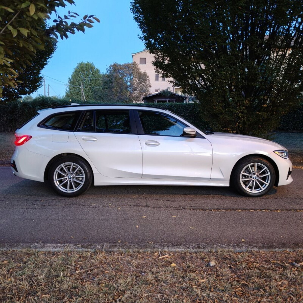 BMW Serie 3 Touring 320d 48V (11)