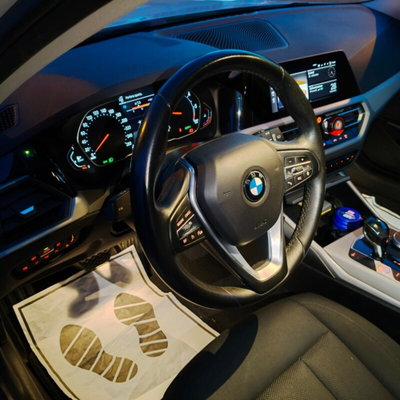 BMW Serie 3 Touring 320d 48V (17)