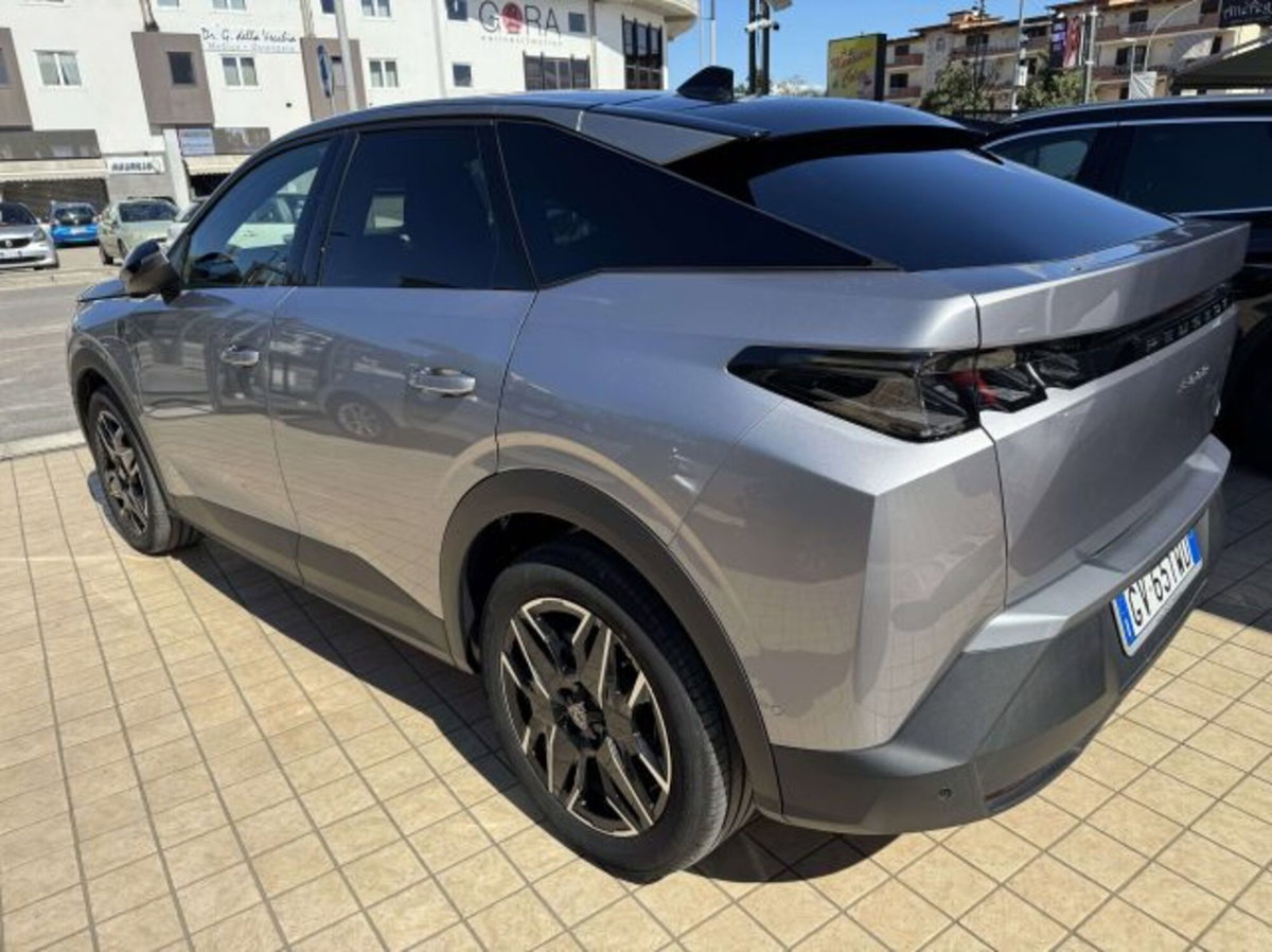 Peugeot 3008 1.2 hybrid 48V GT 136cv e-dcs6 (5)