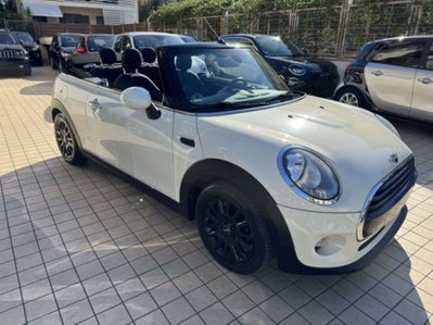 MINI Mini Cabrio 1.5 Cooper D Cabrio (3)