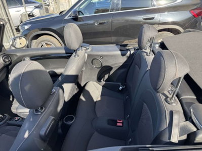 MINI Mini Cabrio 1.5 Cooper D Cabrio (8)