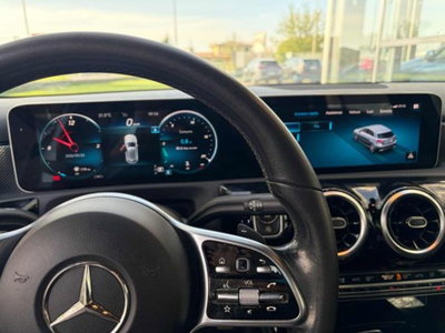 Mercedes-Benz Classe A Sedan 180 d Automatic 4p. Sport (13)