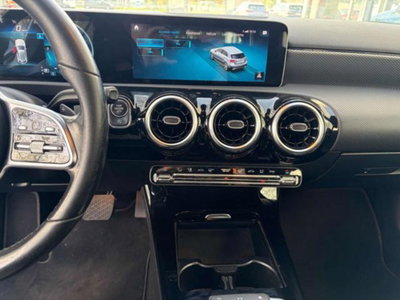 Mercedes-Benz Classe A Sedan 180 d Automatic 4p. Sport (16)