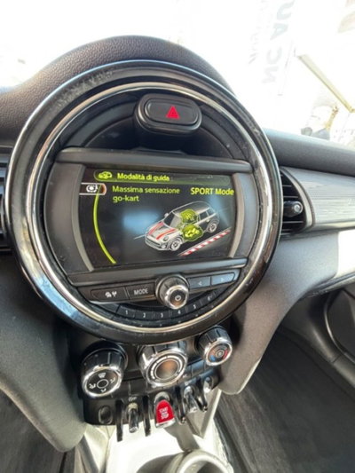 MINI Mini 1.5 Cooper D Business XL 5 porte (9)