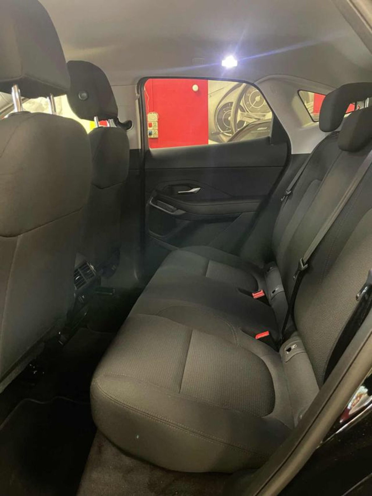 Jaguar E-Pace 2.0D 150 CV AWD aut. (9)