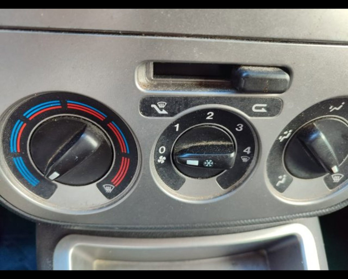 Fiat Qubo 1.3 MJT 75 CV Dynamic (16)