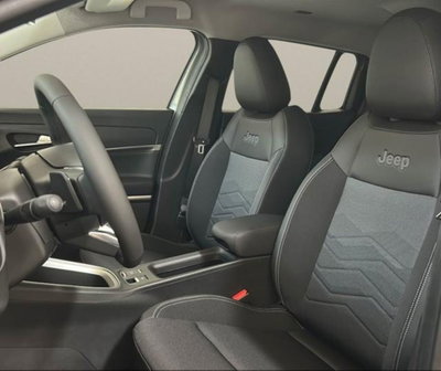 Jeep Avenger 1.2 turbo e-hybrid mhev Summit fwd 110cv edct6 (9)