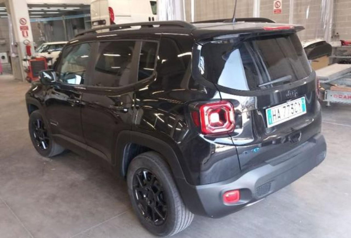 Jeep Renegade 1.3 T4 190CV PHEV 4xe AT6 Upland (4)