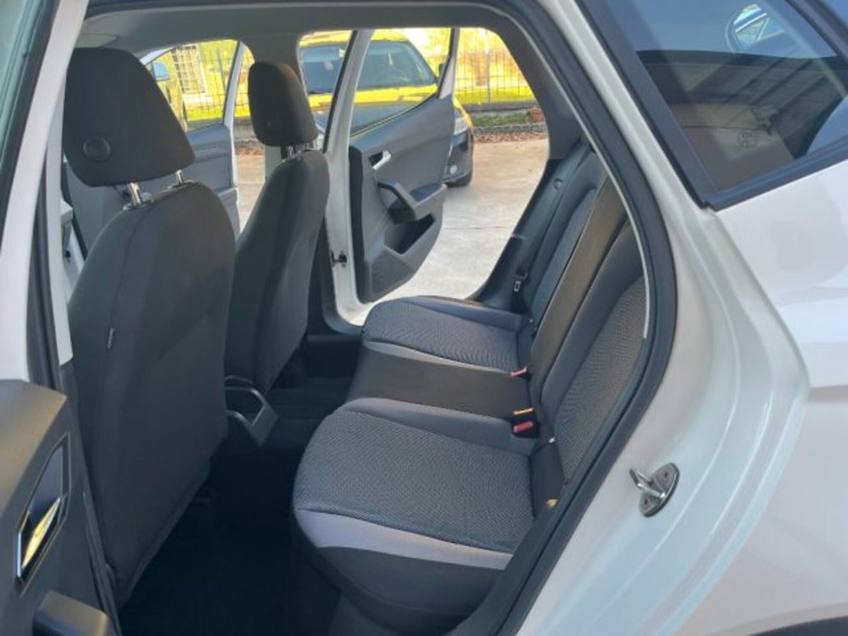 SEAT Arona 1.6 TDI 95 CV DSG Style (8)