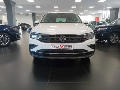 Volkswagen Tiguan 2.0 TDI 150 CV SCR DSG 4MOTION Life (2)